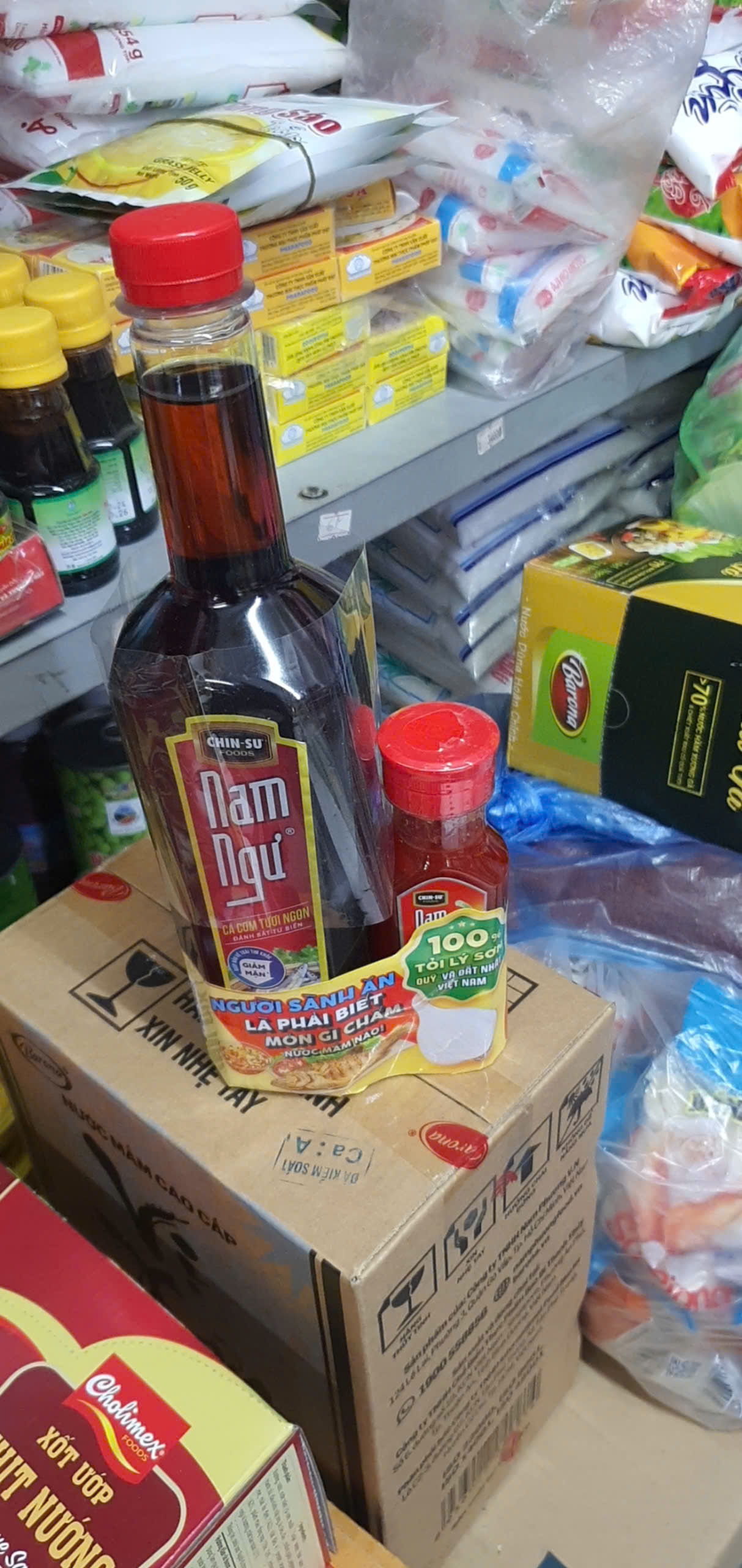 Nước mắm CHIN-SU NAM NGƯ giảm mặn chai 750ml + Nước chấm NAM NGƯ ớt tỏi Lý Sơn chai 100ml