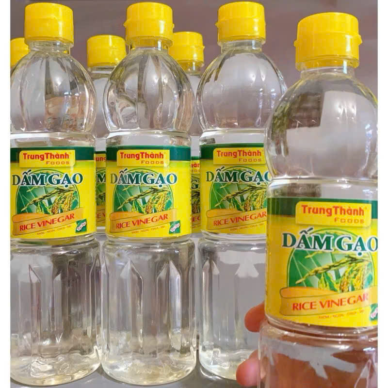 Dấm gạo TRUNG THÀNH FOODS chai 500ml - Thùng 24 chai x 500ml